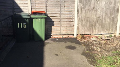 Advantages of hiring a skip in Soho